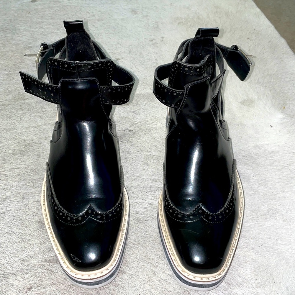 Zara Basic woman’s boots
